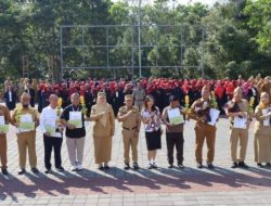 Bupati Dian Apresiasi Kreativitas Peserta Karnaval Budaya Hari Jadi ke-528 Kuningan