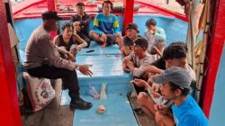 Polres Pelabuhan Tanjung Priok Tingkatkan Harkamtibmas, Polisi Sambangi ABK di Pelabuhan Muara Angke