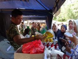 Warga Cirebon Tumplek di Bazar TNI, UMKM Lokal Kebanjiran Pembeli
