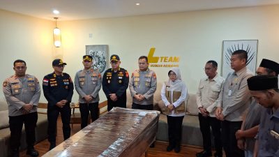 Polda Banten Dampingi Pemulangan dan Pemakaman Korban Kapal Aruphadatu 1