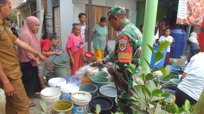 Bakti TNI AD 2026, Kodim 0614/Kota Cirebon Salurkan 10 Ribu Liter Air Bersih untuk Warga Argasunya