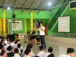 Kasat Resnarkoba Polres Lebak Berikan Edukasi Bahaya Narkoba kepada Santri Darul Mustofa