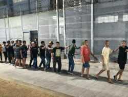 Atasi Over kapasitas, Rutan Surabaya Pindahkan 177 Narapidana ke Madiun dengan Pengawalan Brimob