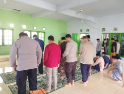 Polsek Sajira Polres Lebak Gelar Sholat Jumat Keliling, Jalin Silaturahmi dan Himbauan Kamtibmas