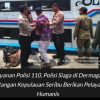 Layanan Polisi 110, Polisi Siaga di Dermaga Kedatangan Kepulauan Seribu Berikan Pelayanan Humanis 