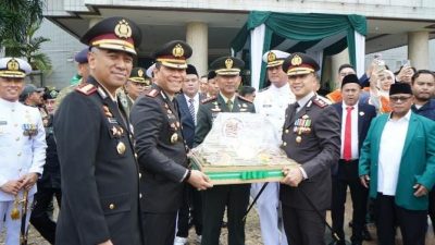 HUT Ke- 81 Tahun TNI, Kapolres Pelabuhan Tanjung Priok Hadiri Upacara Bersama Forkopimko Plus Jakarta Utara