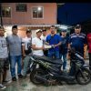 Penyerahan Motor Beat Hasil Temuan di Jatinegara Kaum Kembali ke Pemilik Asal Cianjur.
