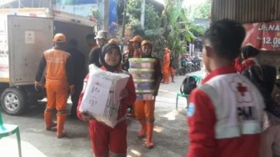 PMI Jakarta Utara Gerak Cepat Bantu Korban Kebakaran Kapuk Muara Penjaringan
