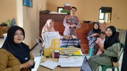 Kapolsek Malingping Polres Lebak Sambangi Prades Dan Masyarakat di Kantor Desa Cilangkahan