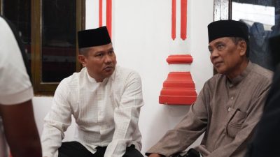 Kapolda Banten Melayat ke Rumah Duka Almarhum KH Ariman Anwar, Sampaikan Belasungkawa dan Doa