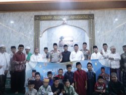 Shalat Jumat Keliling di Masjid Jami Al Mutoharo, Wakapolda Banten Ajak Masyarakat Perkuat Ukhuwah dan Jaga Kamtibmas