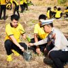 Polresta Cirebon Tanam 30 Bibit Pohon Mangga, Kapolresta: Menjaga Lingkungan Adalah Tanggung Jawab Bersama