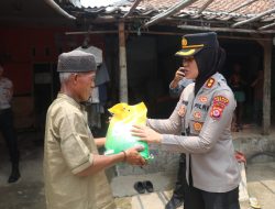 Kapolres Lebak Laksanakan Sambang Berkah, Salurkan Sembako untuk Warga Muncang dan Sajira