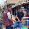 Polresta Cirebon Salurkan 18.000 Liter Air Bersih untuk Warga Palimanan Barat