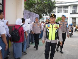 Kapolda Banten Turun ke Jalan, Atur Lalu Lintas Pagi demi Keselamatan Pelajar SMAN 1 Ciruas
