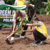 Dukung Program Quick Wins Kapolri, Polres Lebak Gelar Green Policing dengan Penanaman Pohon di Rangkasbitung
