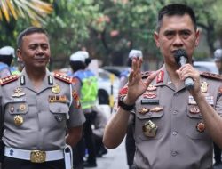 Sabtu Bahagia Bersama Ojol, Kapolda Metro Jaya Sapa Pengemudi dan Ajak Peduli Kesehatan