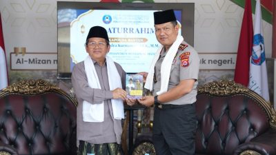 Kapolda Banten Jalin Silaturahmi dengan Pondok Pesantren Modern Al-Mizan Rangkasbitung, Perkuat Sinergi Polri dan Ulama